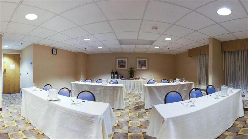 Holiday Inn Express Wilkes Barre East By Ihg Exteriör bild