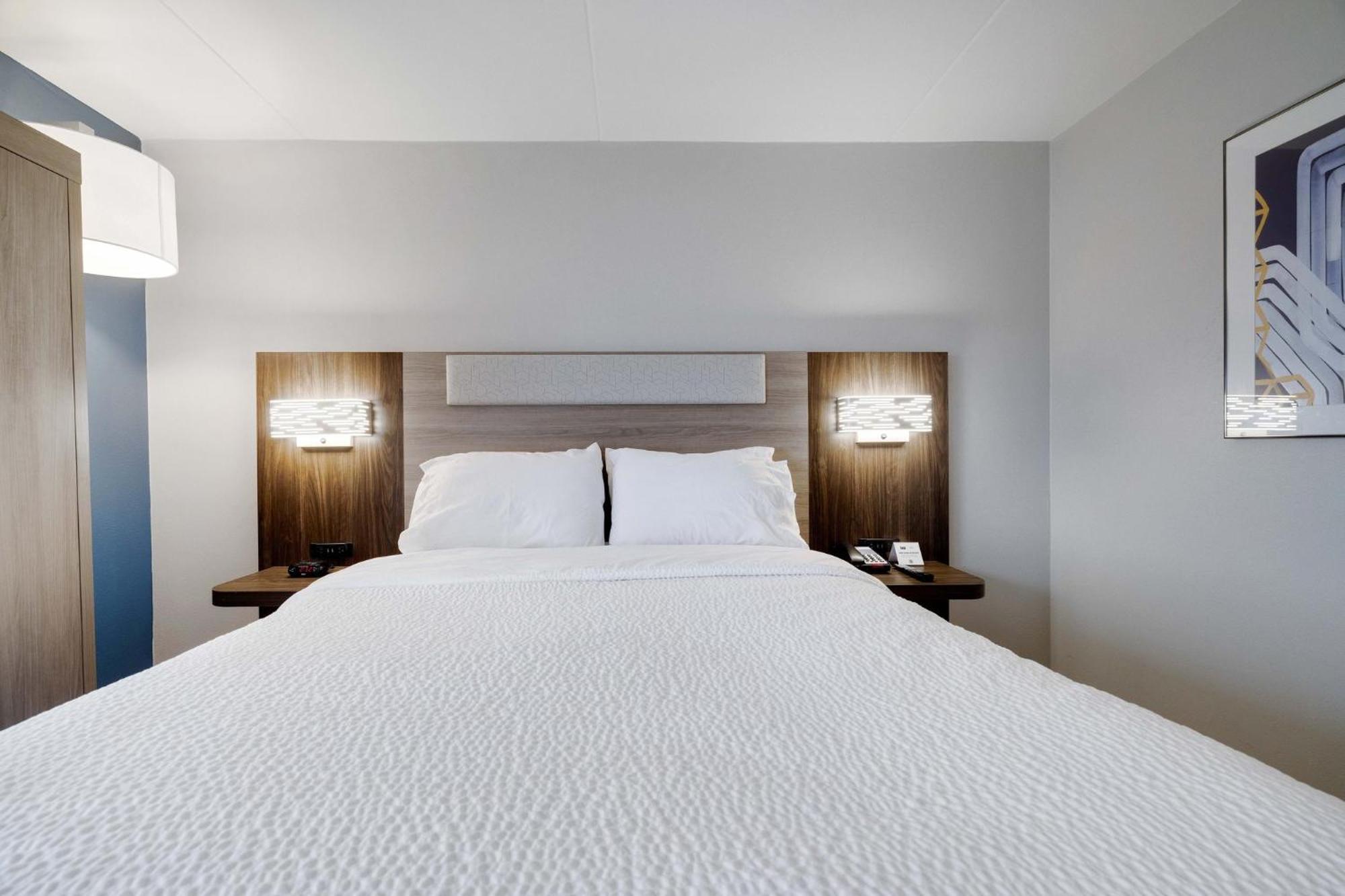 Holiday Inn Express Wilkes Barre East By Ihg Exteriör bild