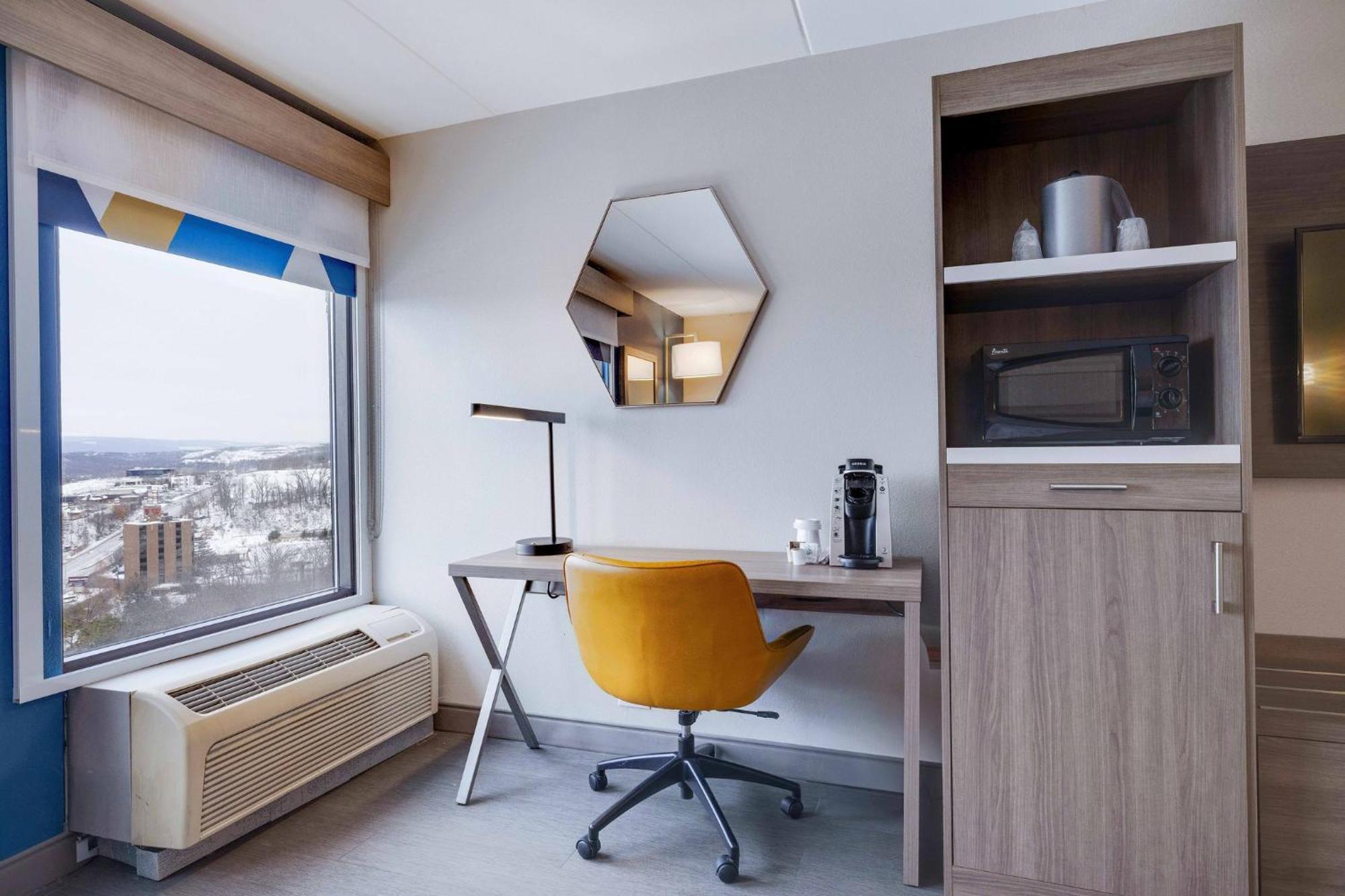 Holiday Inn Express Wilkes Barre East By Ihg Exteriör bild