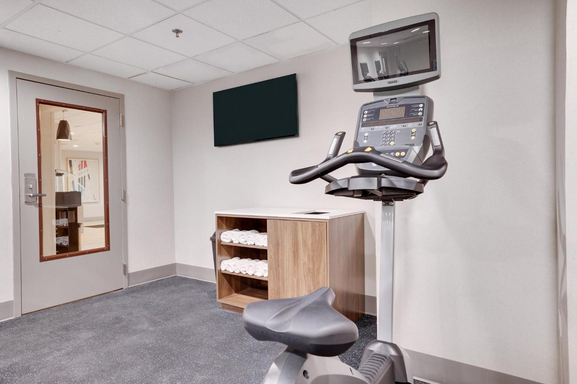 Holiday Inn Express Wilkes Barre East By Ihg Exteriör bild